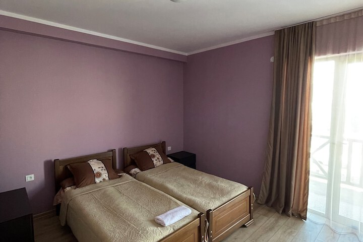 Room 2 of 11