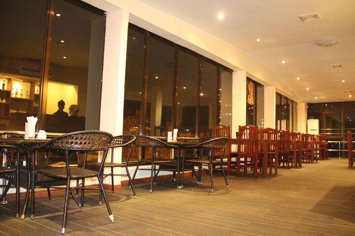 Dining Photos