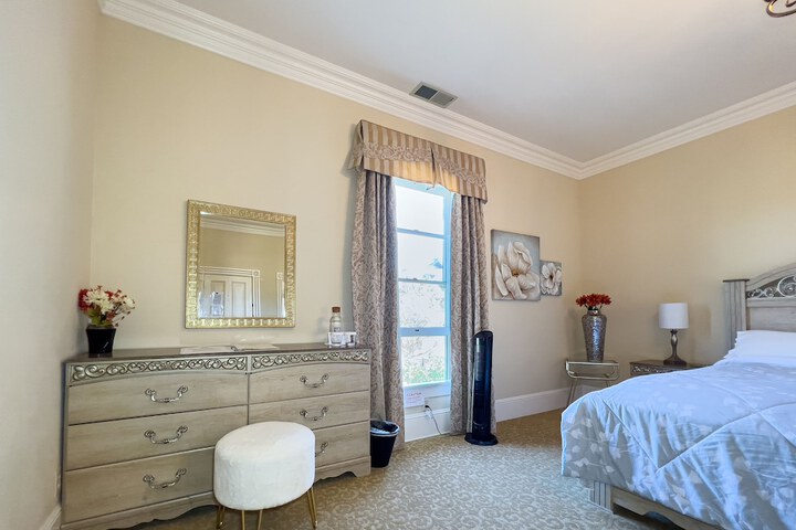 Room 10 of 95
