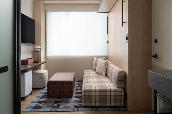 Room 35 of 57