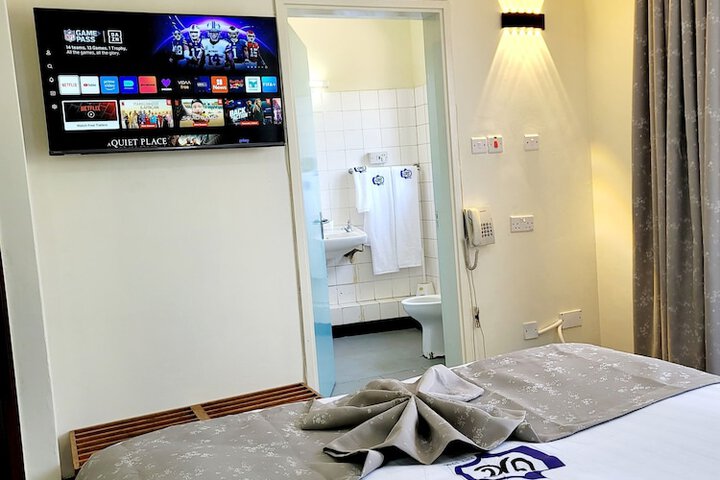 Room 7 of 60