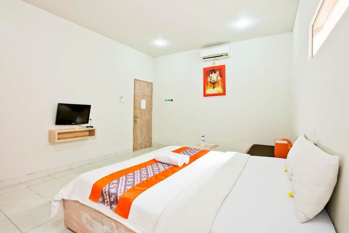 Room 7 of 19