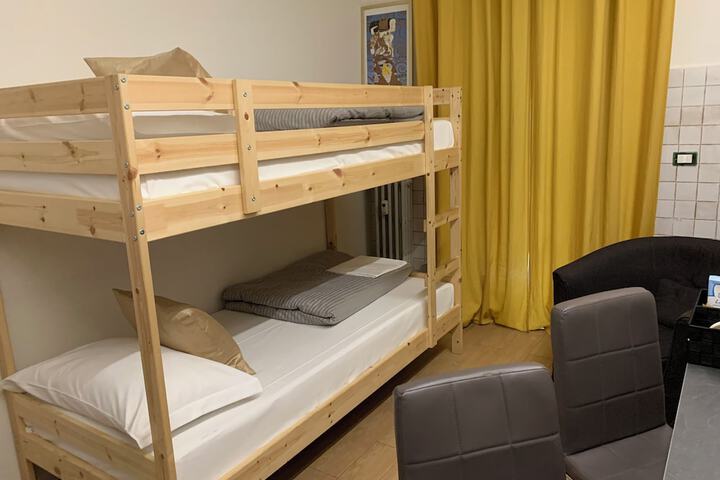 Room 17 of 41
