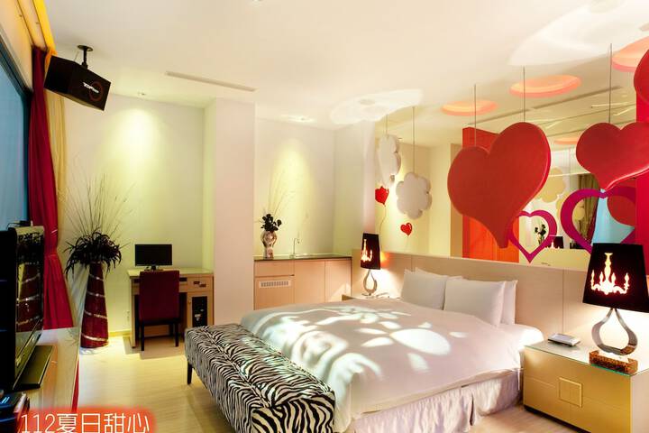 Room 28 of 69