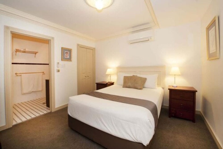 Room 20 of 54