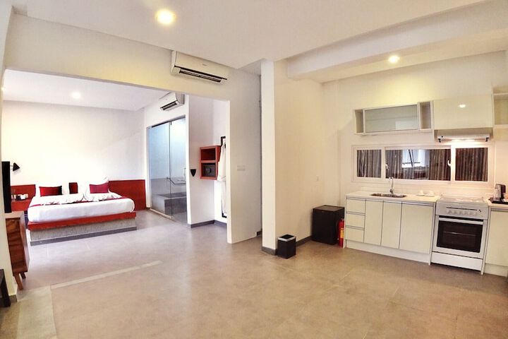 Room 22 of 37