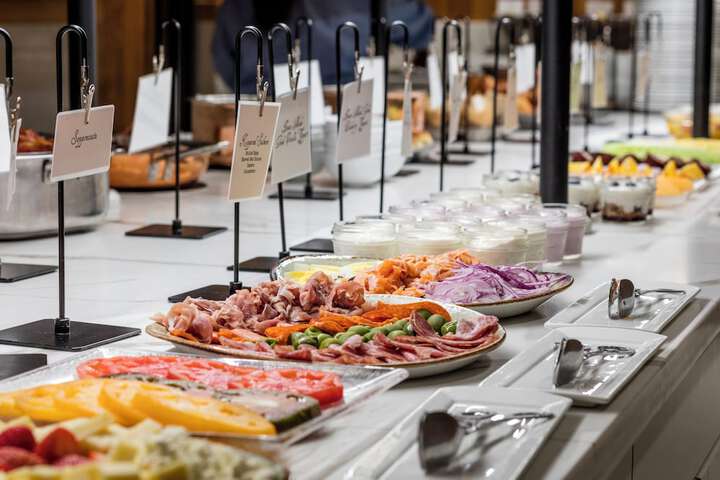 Breakfast buffet