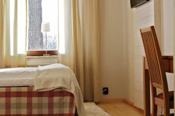 Room 7 of 29