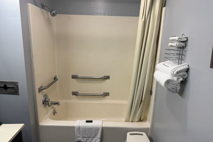 Room 48 of 85