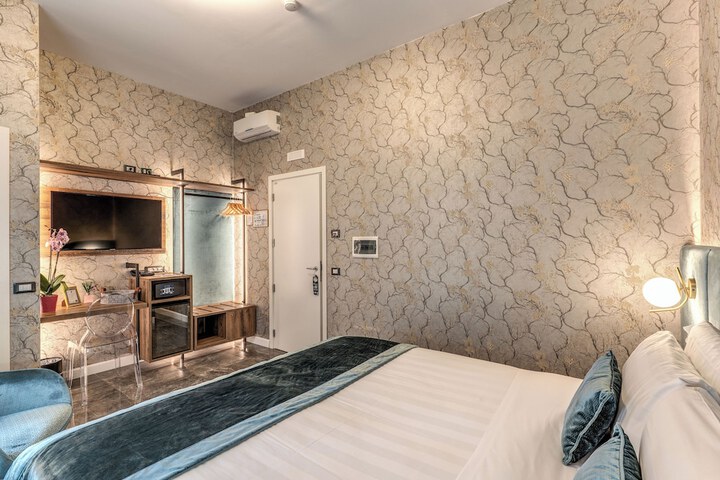 Room 34 of 82