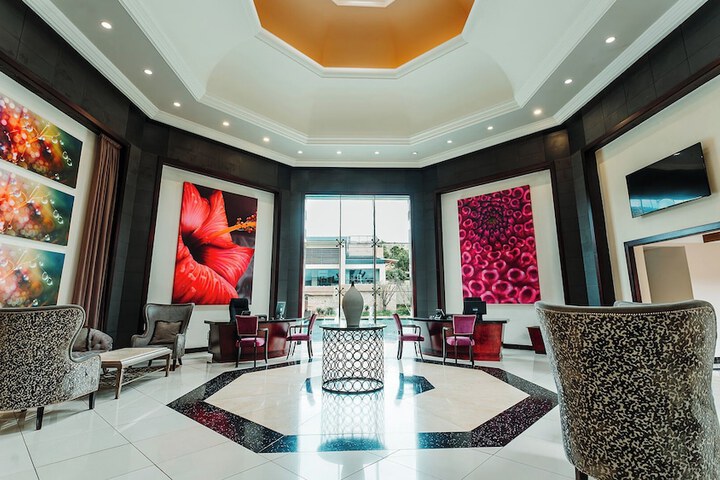 Hotel Interior 3 of 38