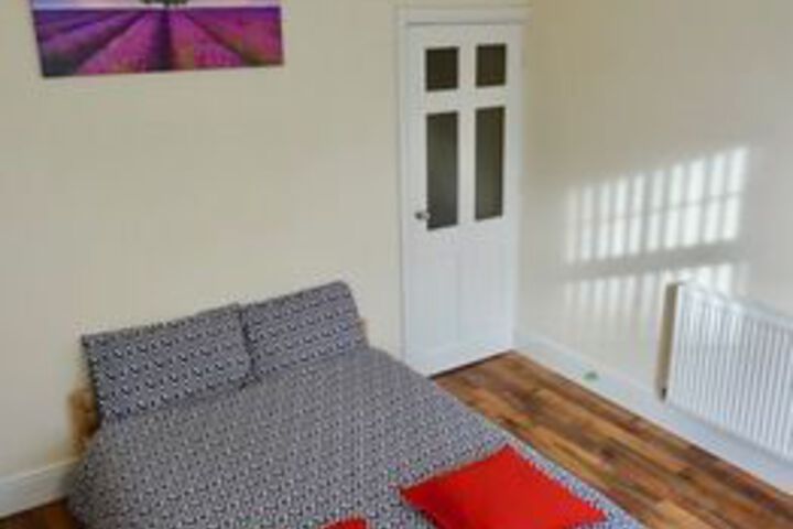 Room 11 of 23