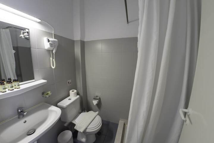 Room 49 of 63