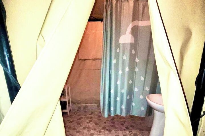 Room 43 of 64