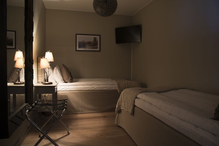 Room 36 of 105