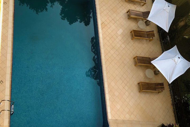 Pool 29 of 39