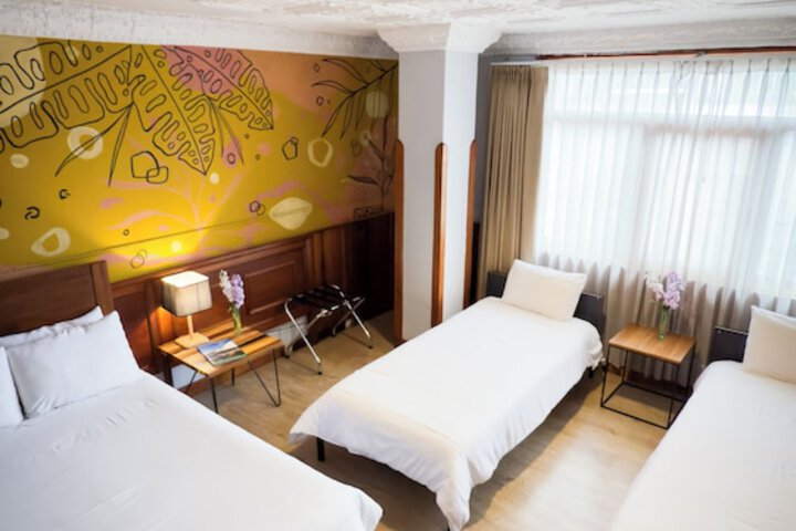 Room 9 of 30