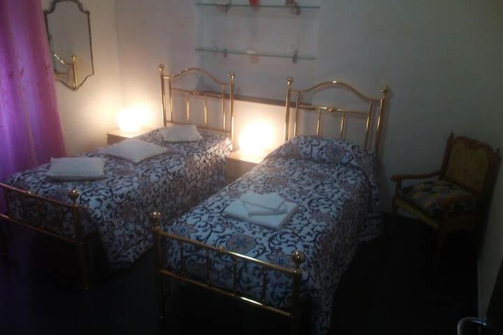 Room 12 of 44