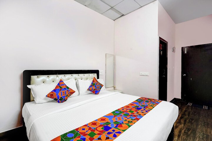Room 17 of 22