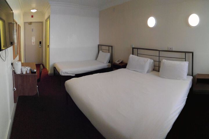 Room 77 of 236