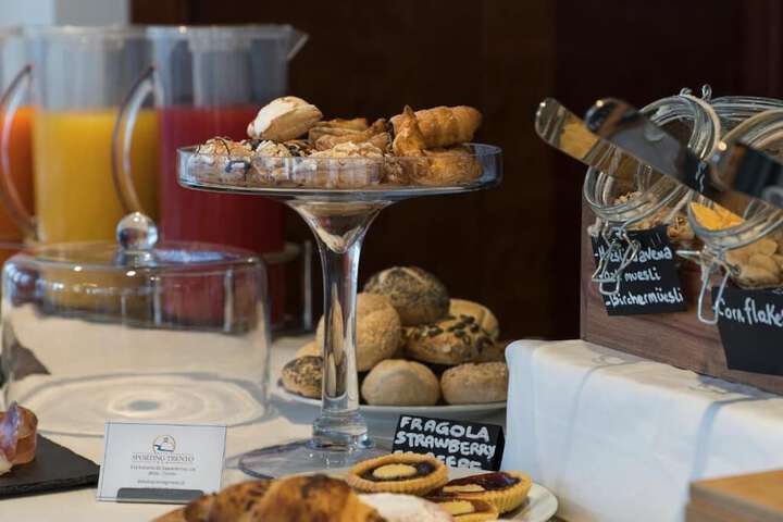 Breakfast/Coffee Service 52 of 66