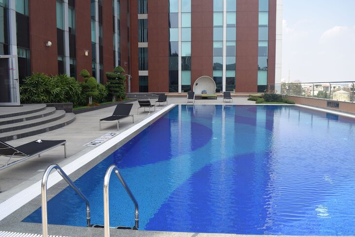 Pool Hotel