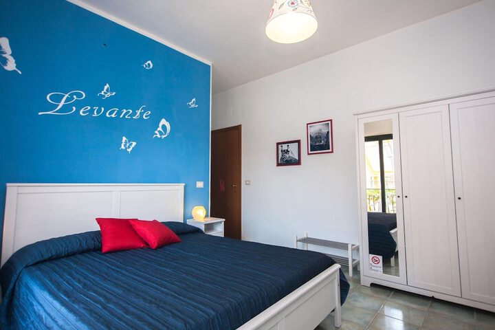 Room 12 of 39