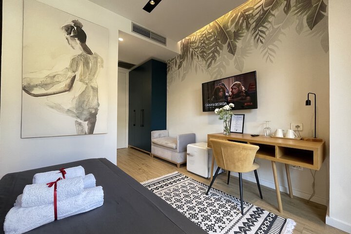 Room 7 of 68