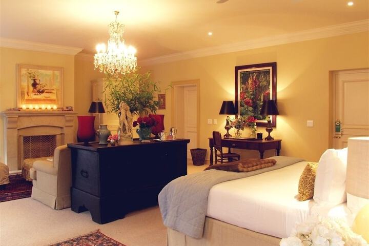 Room 10 of 45
