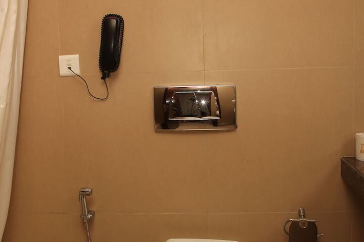Room 10 of 53