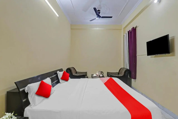 Room 2 of 12