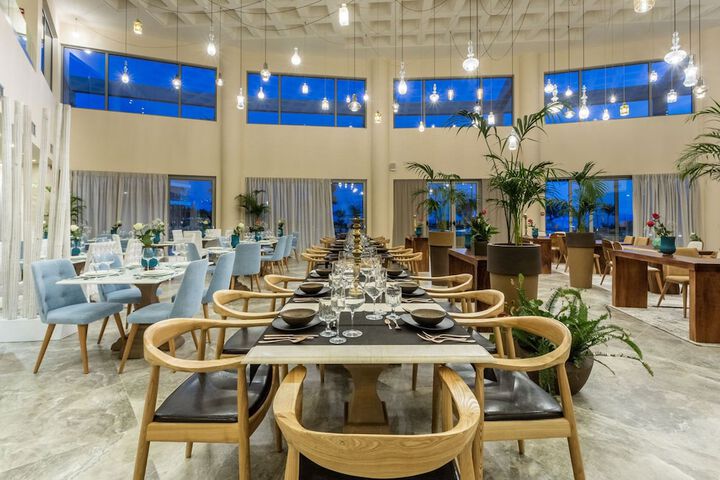Dining 58 of 79