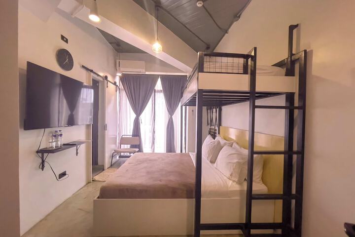 Room 7 of 45