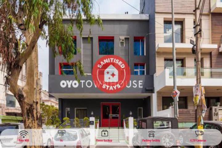 Oyo Townhouse 76656 Gautam Residency