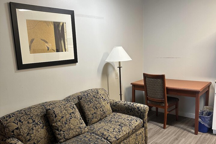 Room 22 of 36