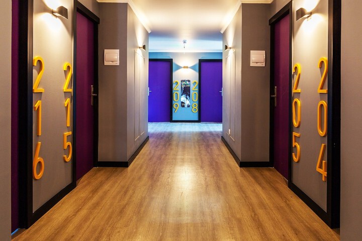 Ballroom/Hall 35 of 44