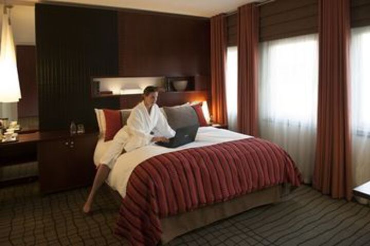 Room 42 of 69