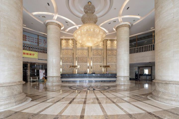 Hotel Interior 4 of 41