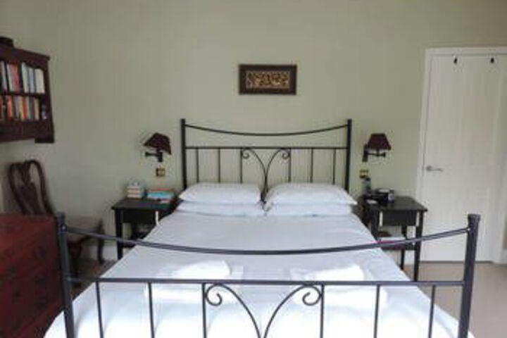 Room 12 of 28