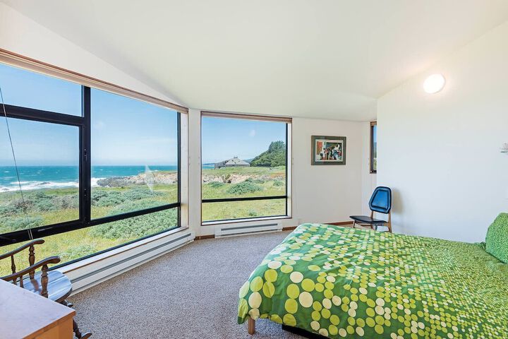 Room 2 of 29