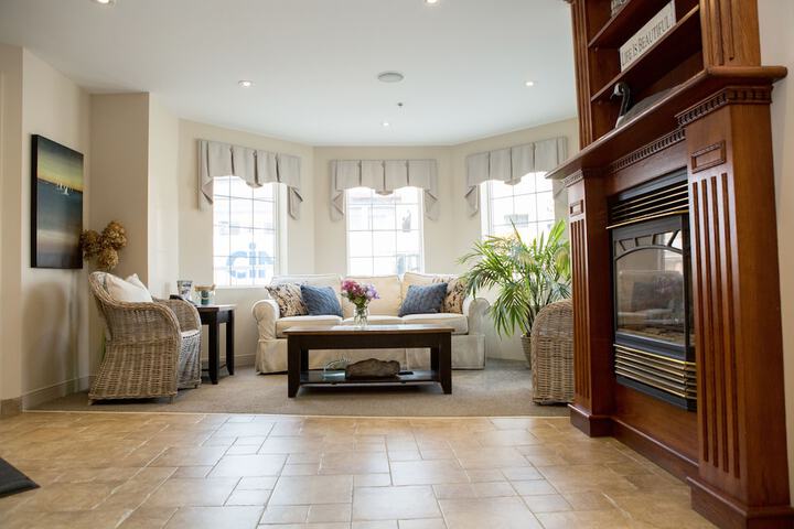 Lobby sitting area
