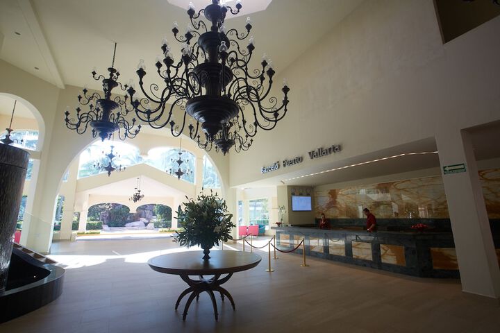 Hotel Interior 2 of 186