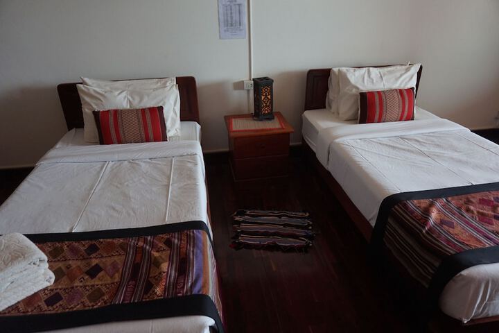 Room 14 of 28