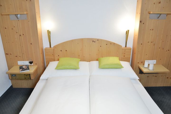 Room 10 of 55