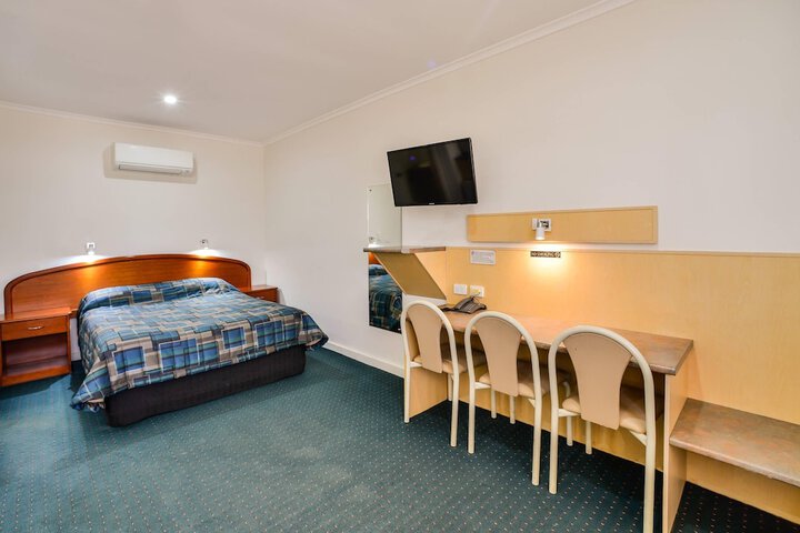 Room 36 of 89