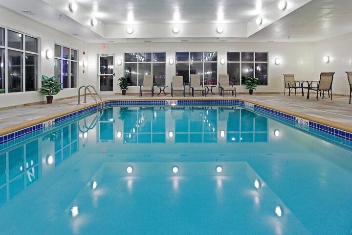 Pool 31 of 52