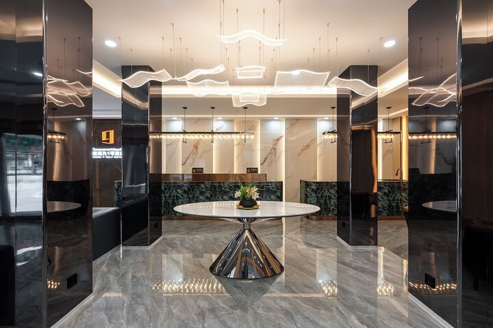 Hotel Interior 3 of 32