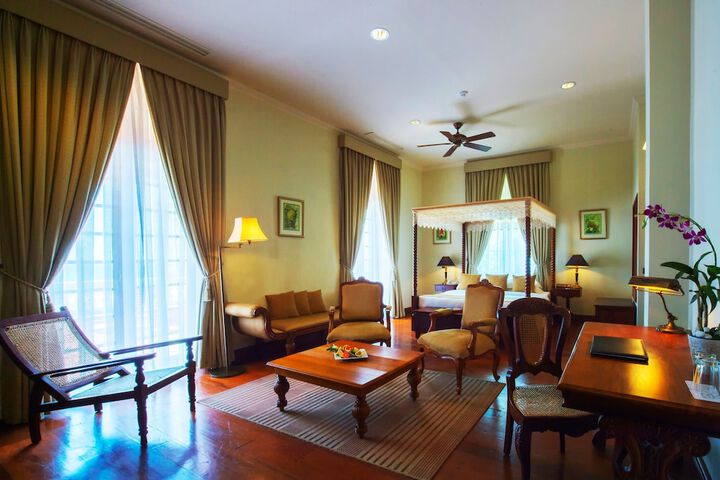 Room 70 of 163