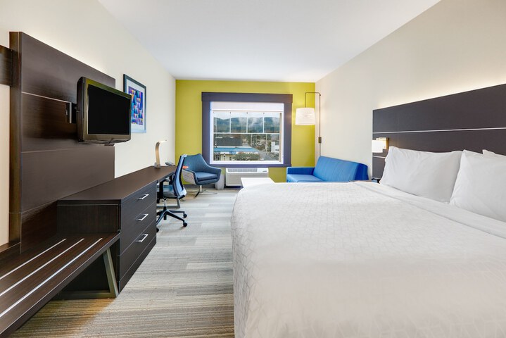 Room 25 of 74