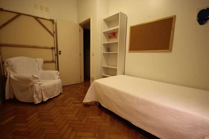 Room 2 of 20
